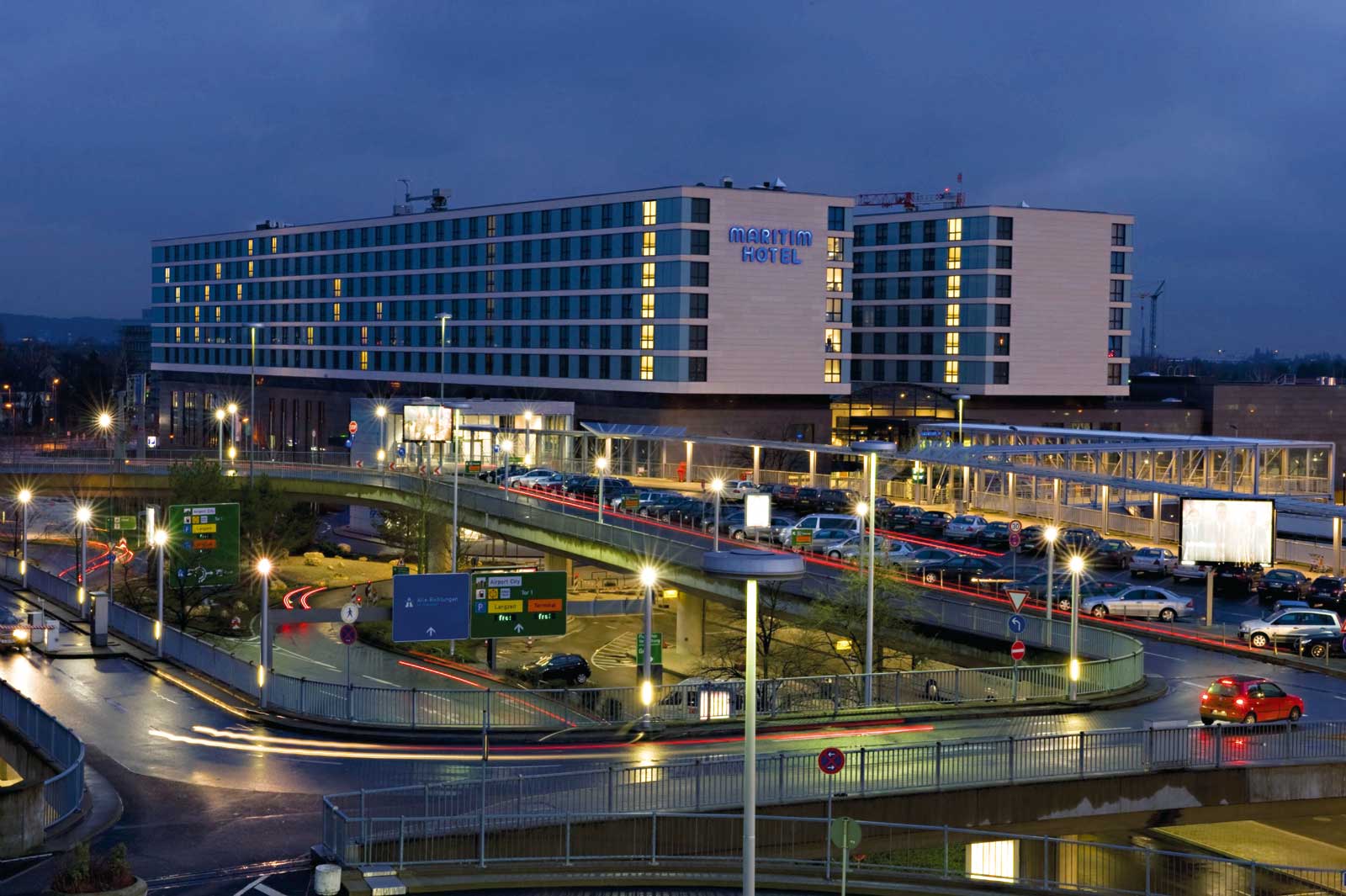 MARITIM Hotel Düsseldorf - Hotelbild 1